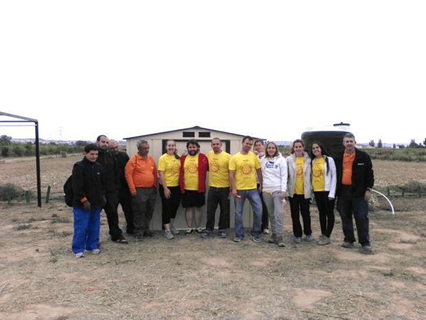 Equipo de voluntarios DHL en La Huerta de La Fundación 