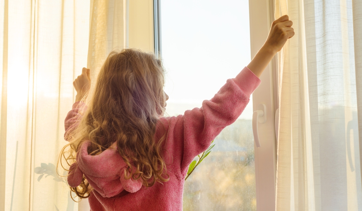 ¿Cómo enseñar a los niños a ahorrar luz en casa?