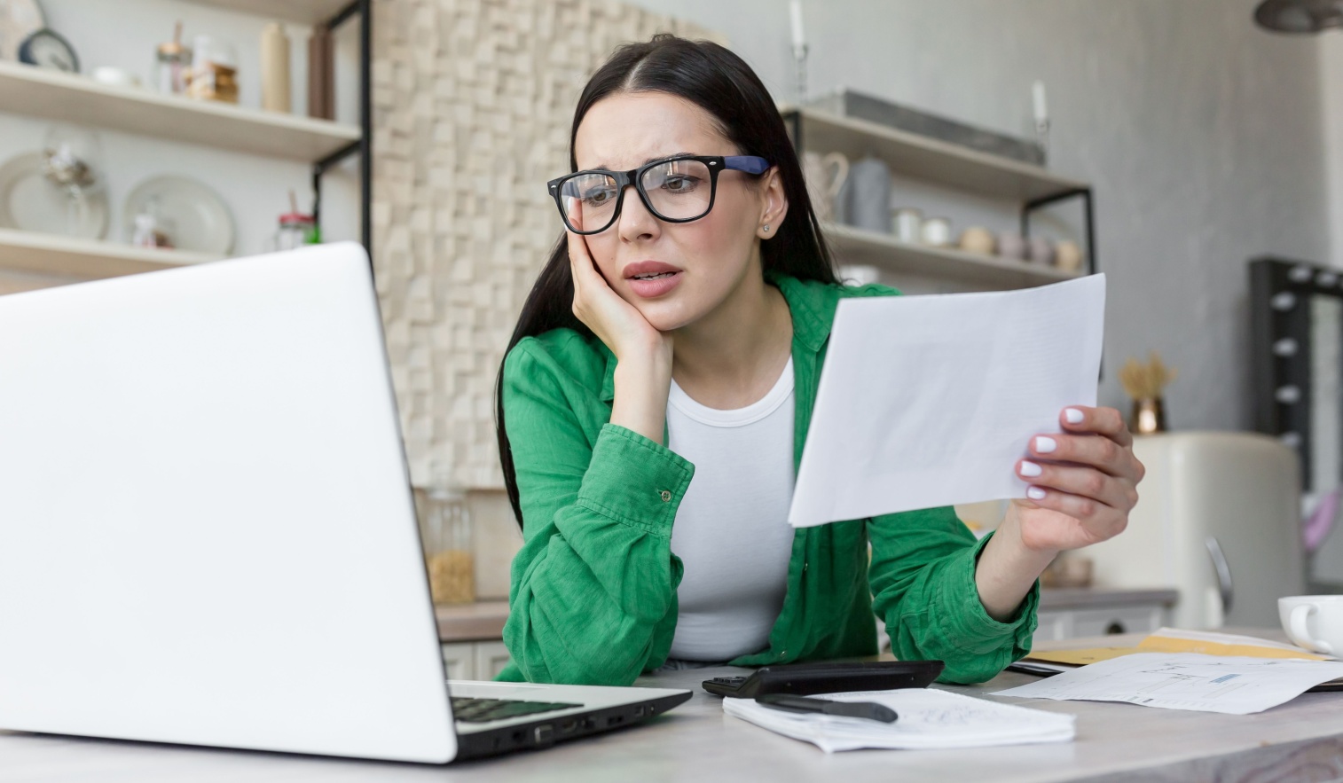 compania-de-luz-juan-energy/mi-contrato-de-luz-es-fijo-o-indexado-descubre-como-afecta-a-tu-factura