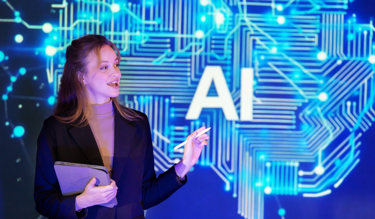 por-que-human-in-the-loop-es-la-clave-del-exito-para-la-ia-en-empresas